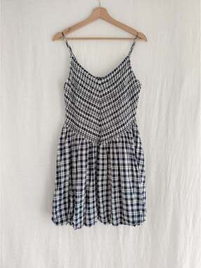 AMERICAN EAGLE - SIZE XL